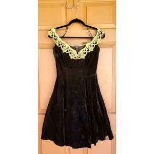 Black Velvet Dress Size 7/8